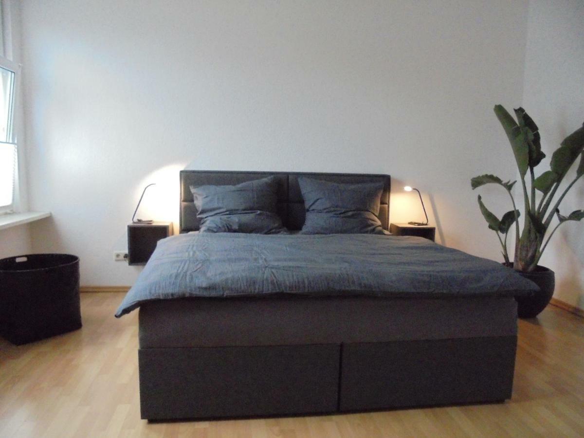 Ferienwohnung Mit Terasse オーバーハウゼン エクステリア 写真