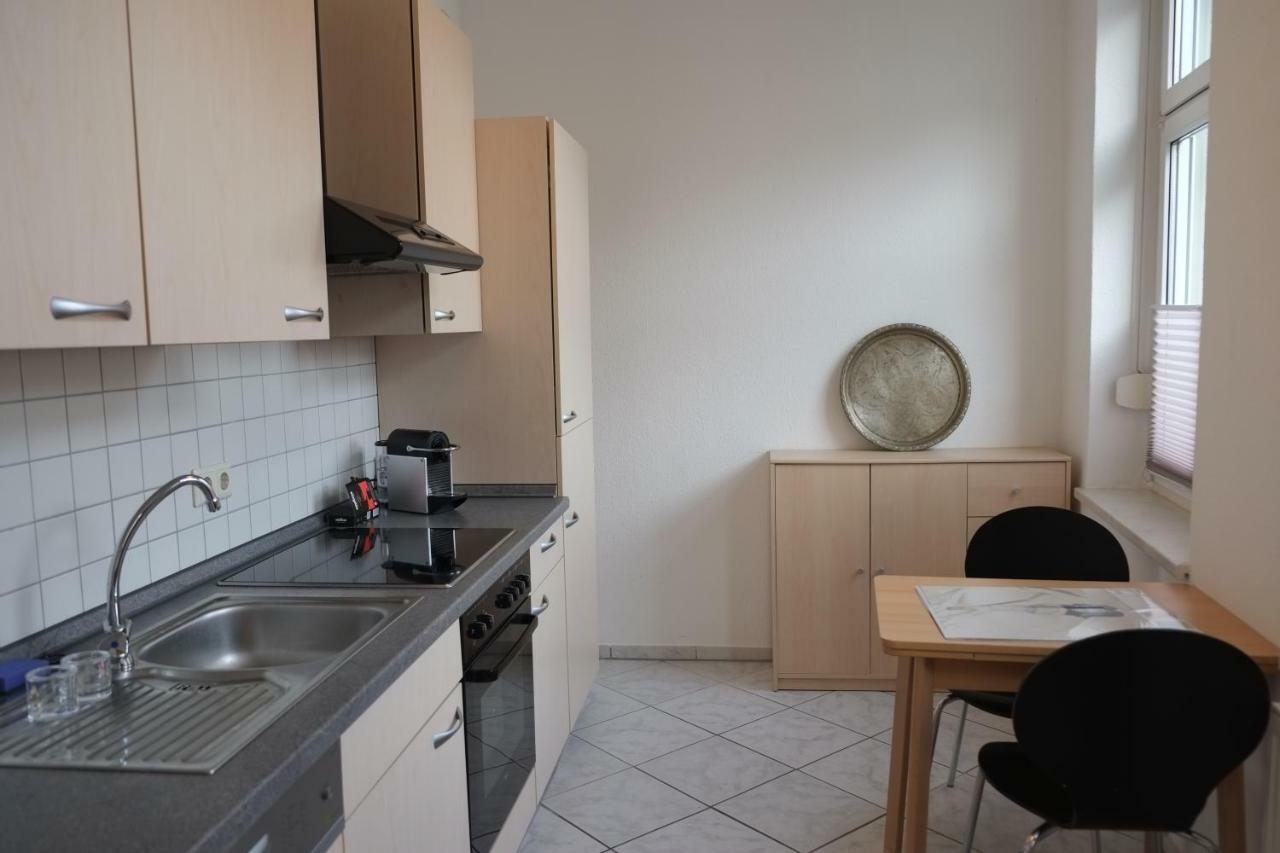 Ferienwohnung Mit Terasse オーバーハウゼン エクステリア 写真